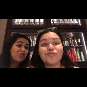 Meet your Posher, Daniela